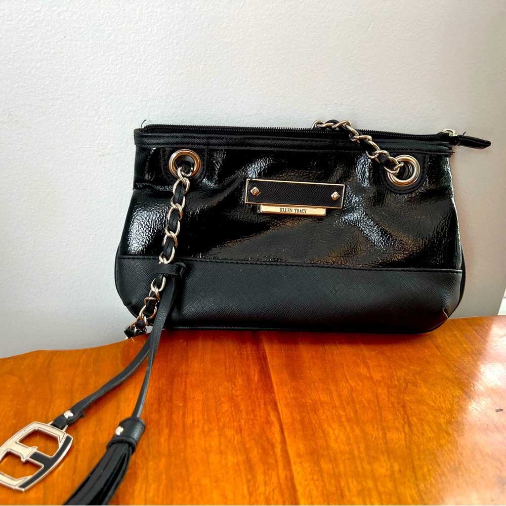 Ellen Tracy hand bag